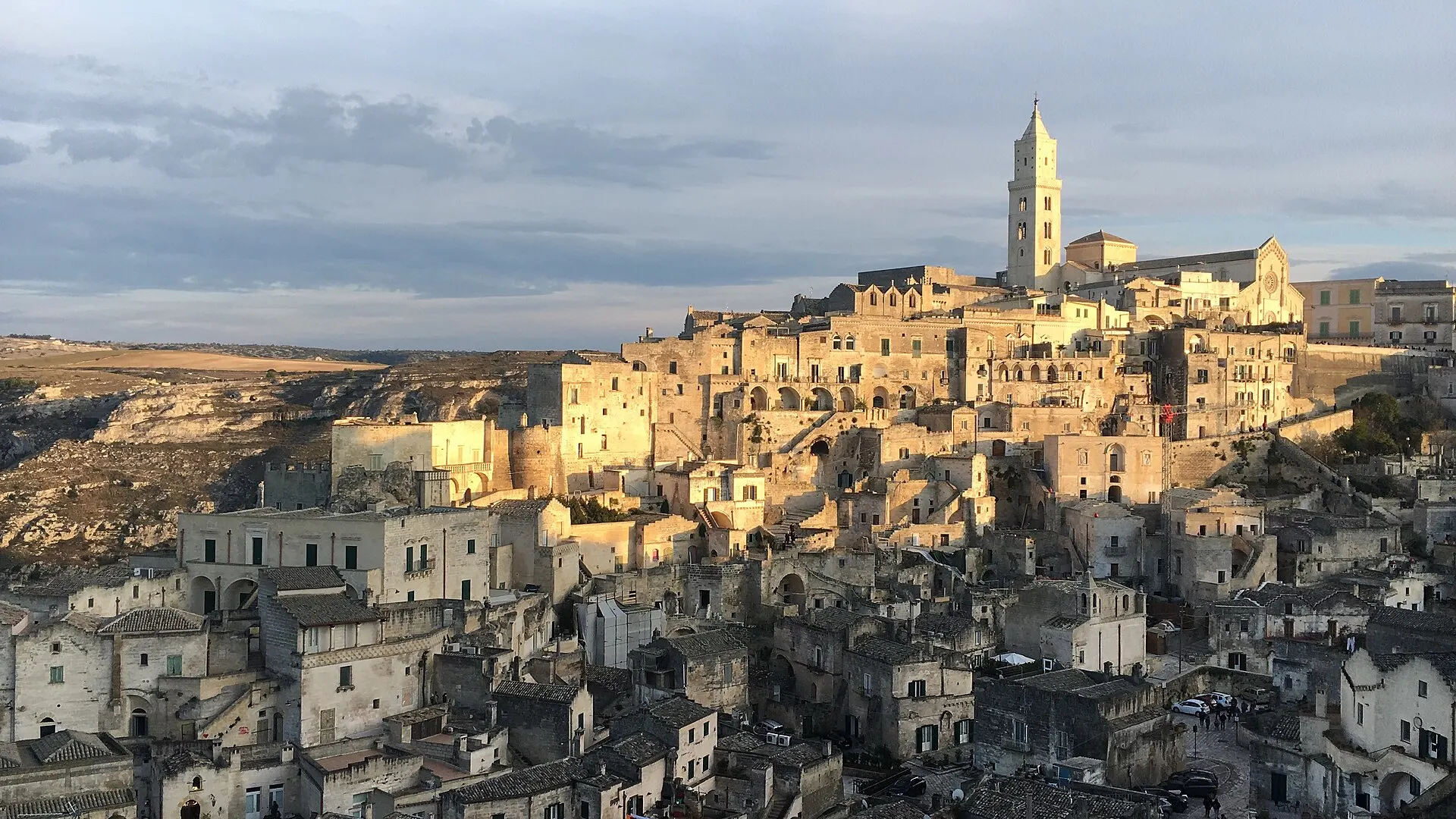 Dalla Basilica di San Nicola alla campagna barese, lungo la tappa da Bari a Bitetto